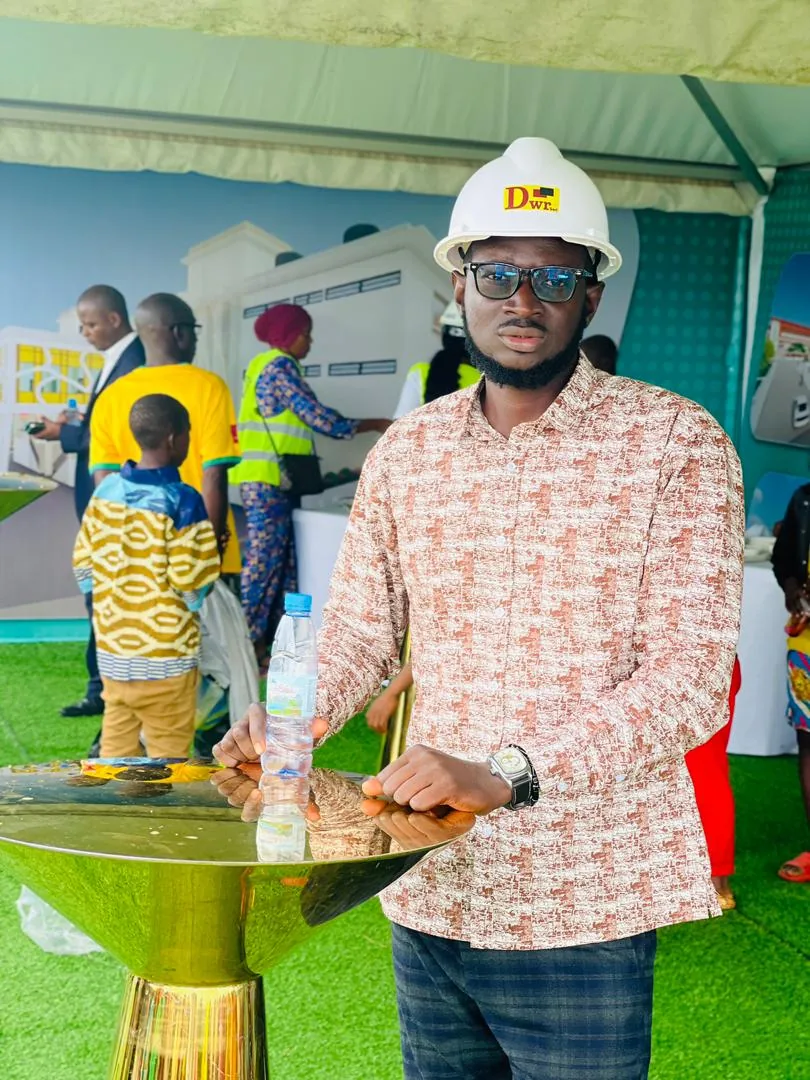 POSE DE LA PREMIERE PIERRE DE L'ENA